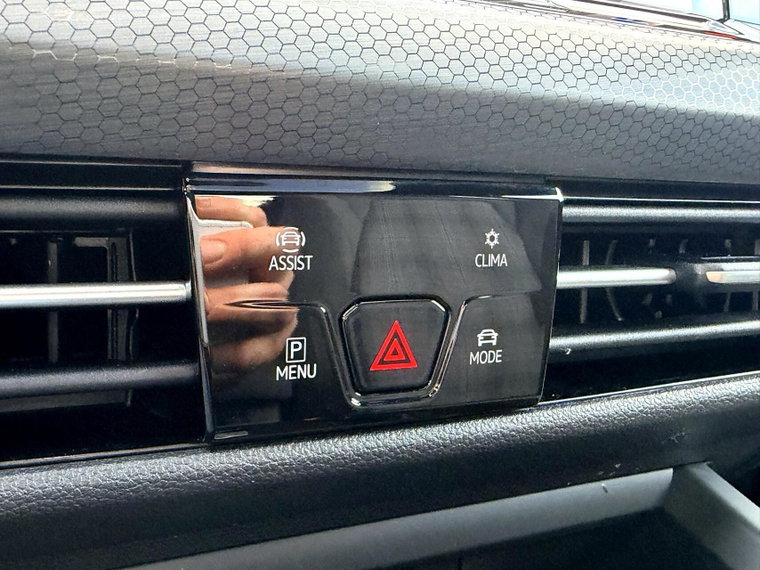 Vehicle Image 23