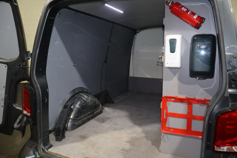 Vehicle Image 15
