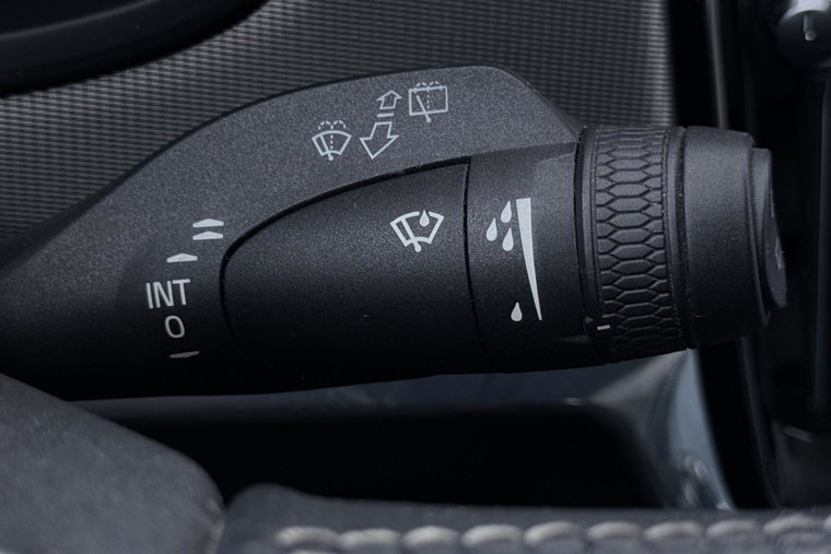 Vehicle Image 40