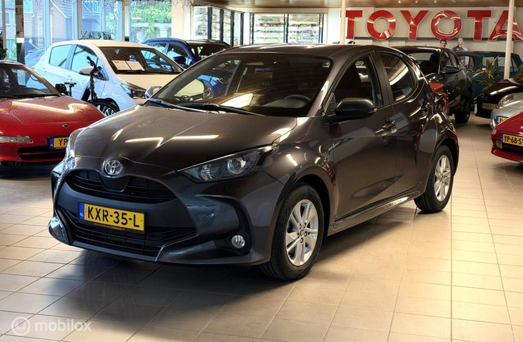 Vehicle Image 12