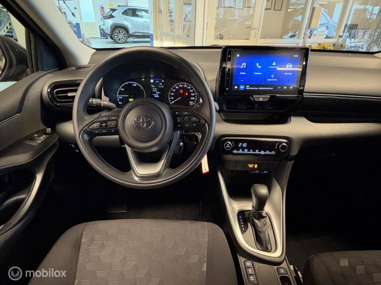 Vehicle Image 14
