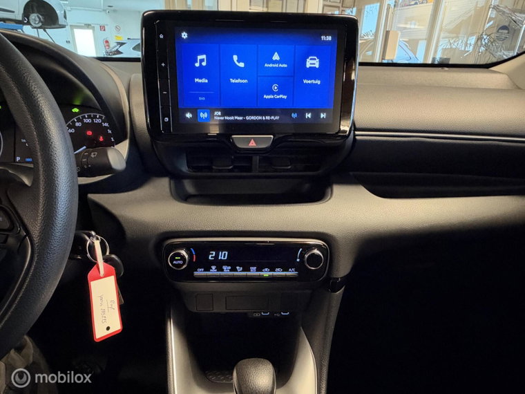 Vehicle Image 15