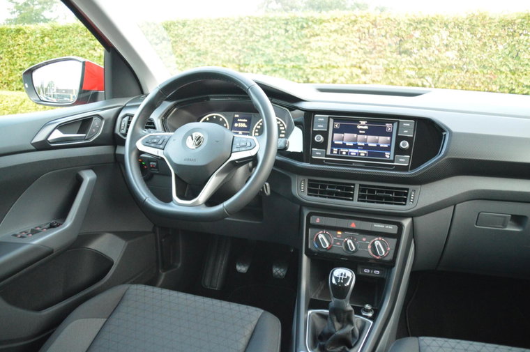Vehicle Image 22