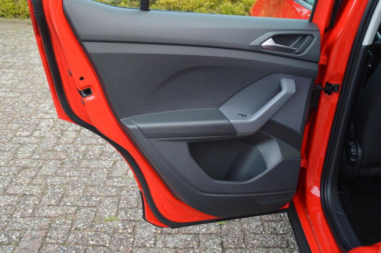 Vehicle Image 50