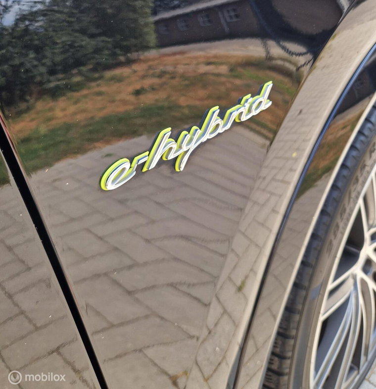 Vehicle Image 26