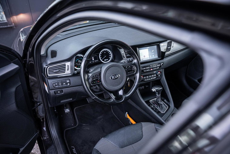 Vehicle Image 15
