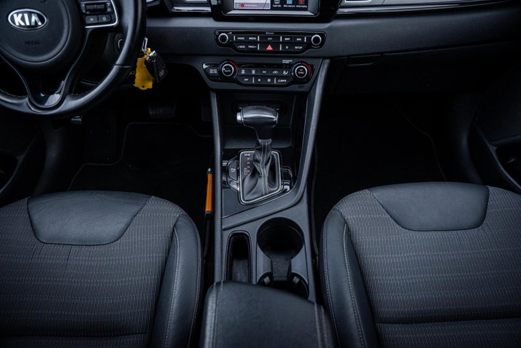 Vehicle Image 27