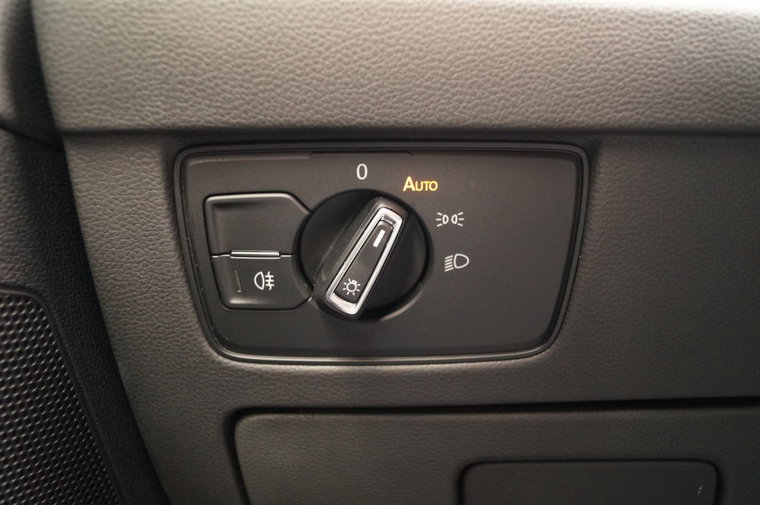 Vehicle Image 26