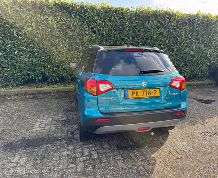 Vehicle Image 9