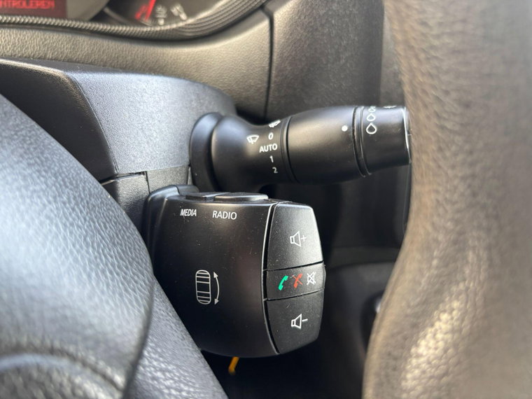 Vehicle Image 27