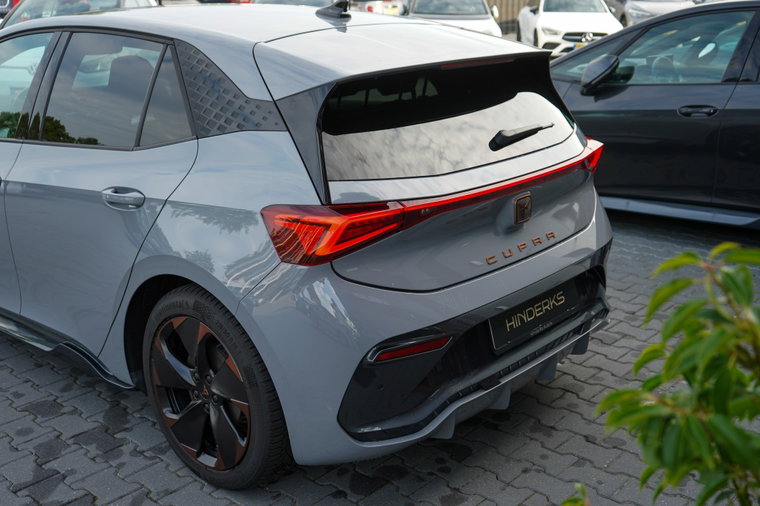 Vehicle Image 19