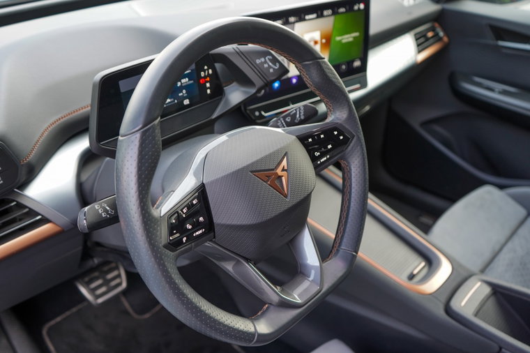 Vehicle Image 22