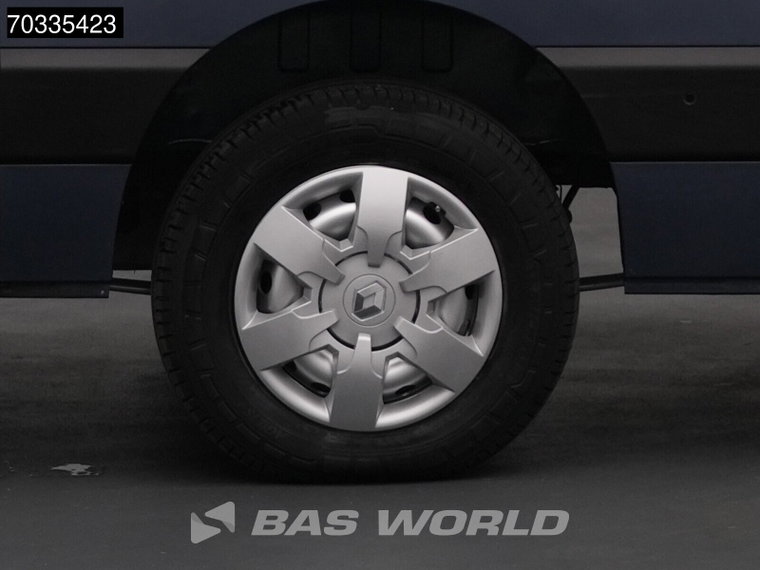 Vehicle Image 48