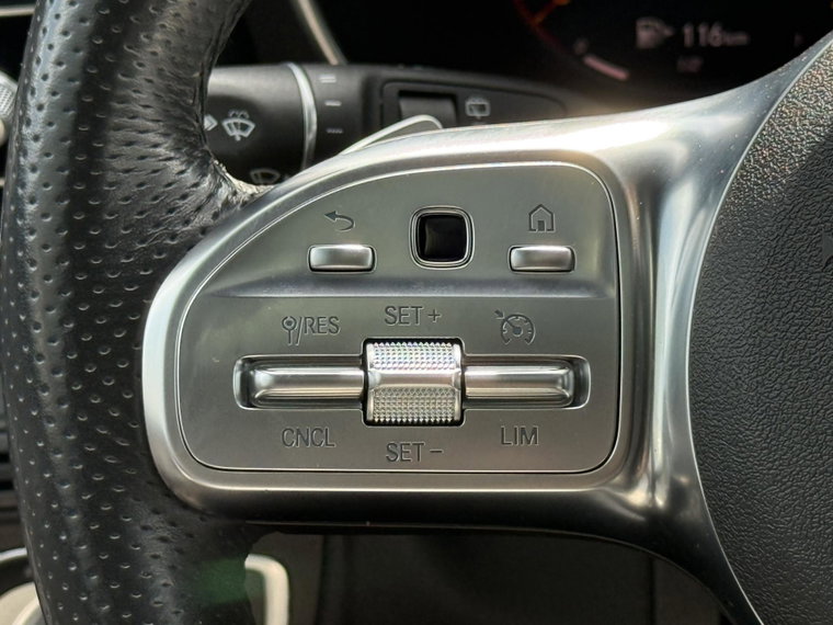 Vehicle Image 29