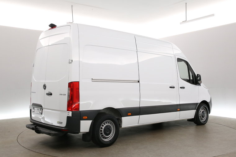 Vehicle Image 28