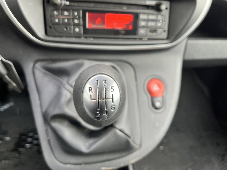 Vehicle Image 28