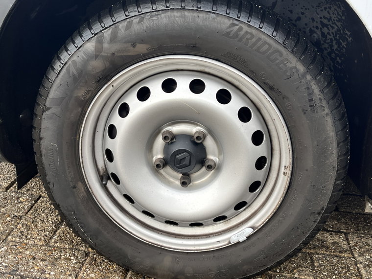 Vehicle Image 37