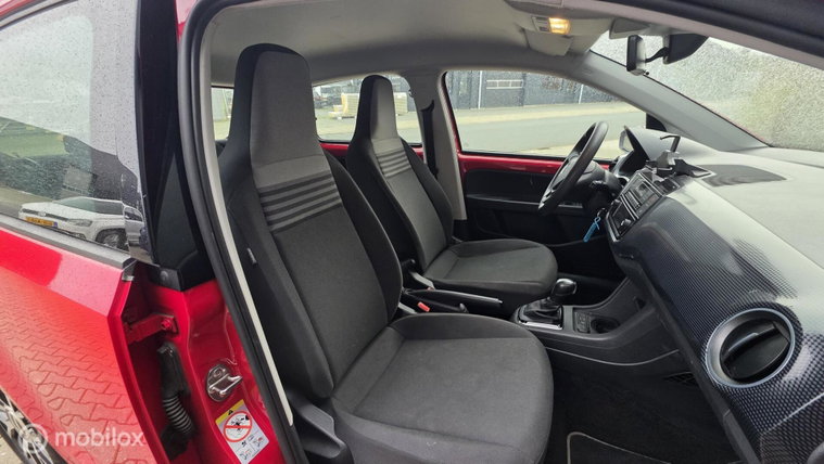 Vehicle Image 16