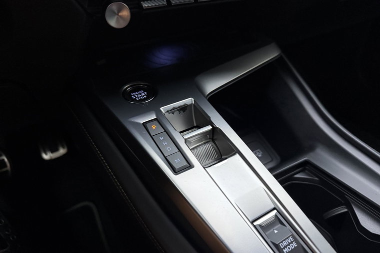 Vehicle Image 30