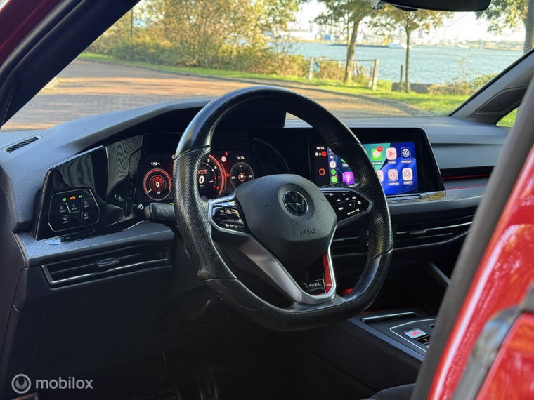 Vehicle Image 38