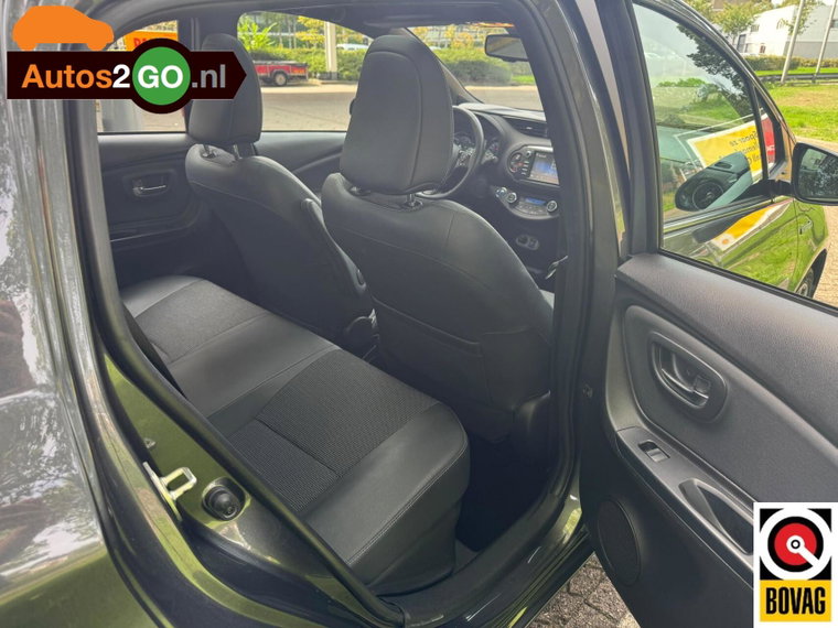 Vehicle Image 14
