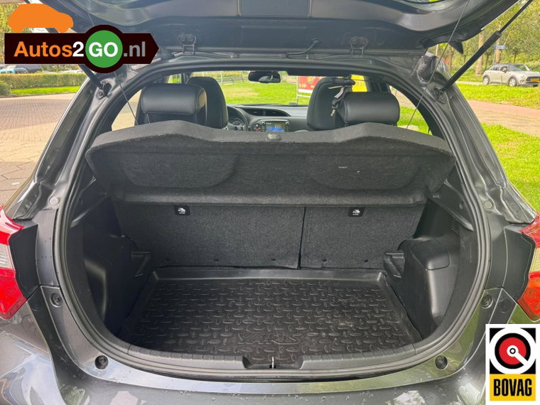 Vehicle Image 11