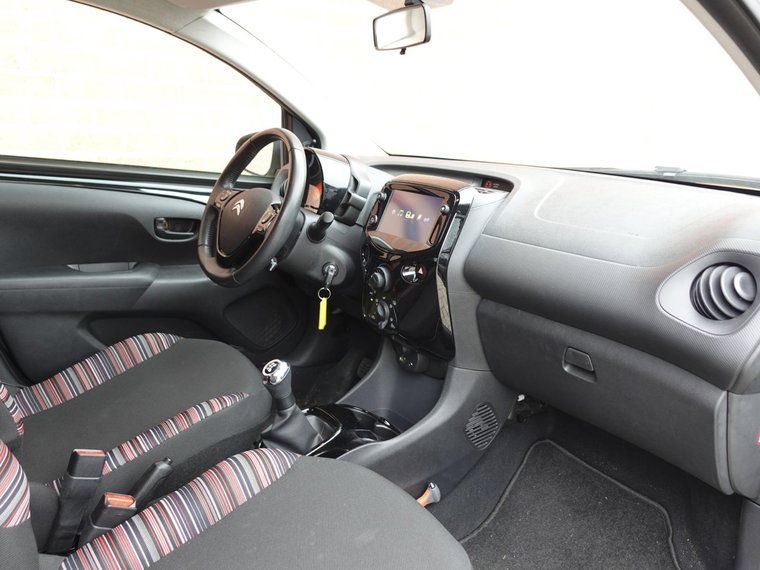 Vehicle Image 36