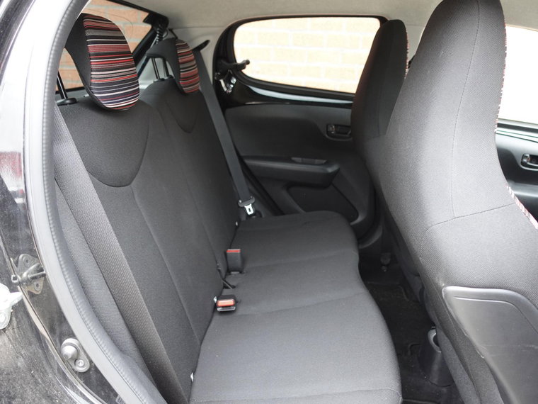 Vehicle Image 37