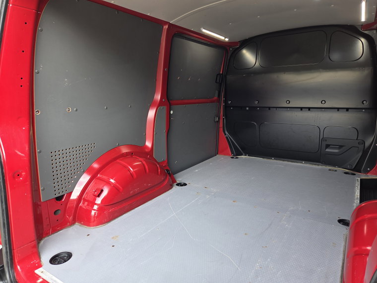 Vehicle Image 35