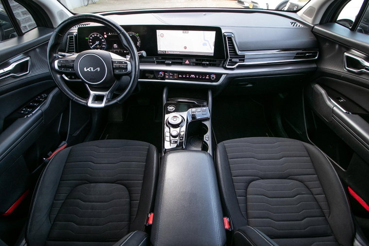 Vehicle Image 15