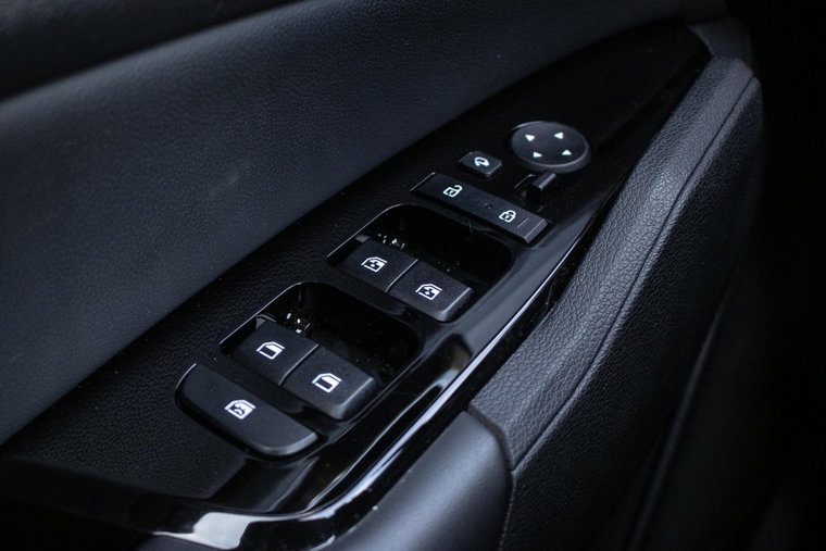 Vehicle Image 43