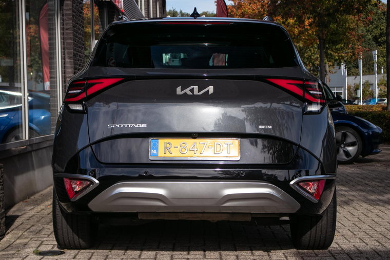 Vehicle Image 11