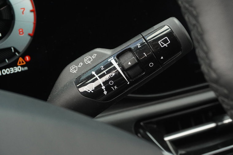 Vehicle Image 38