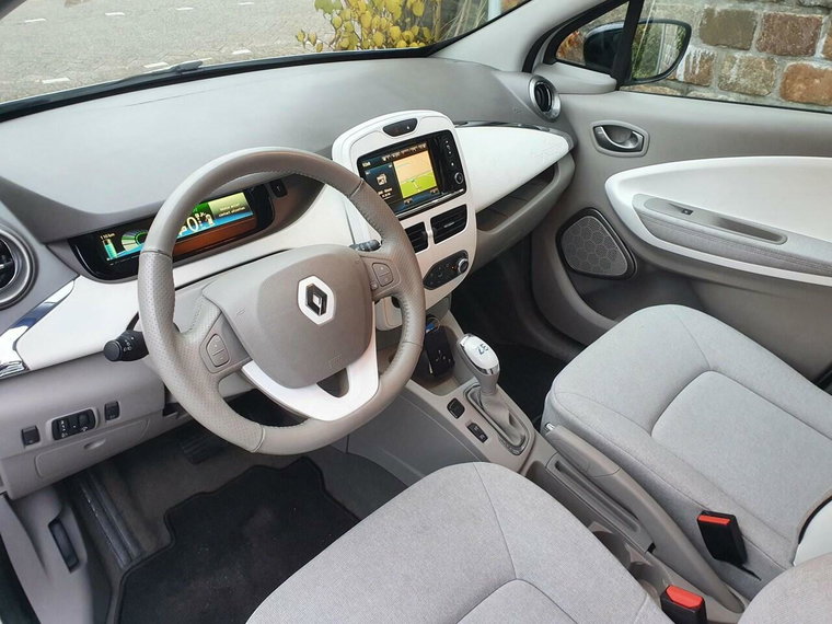 Vehicle Image 23