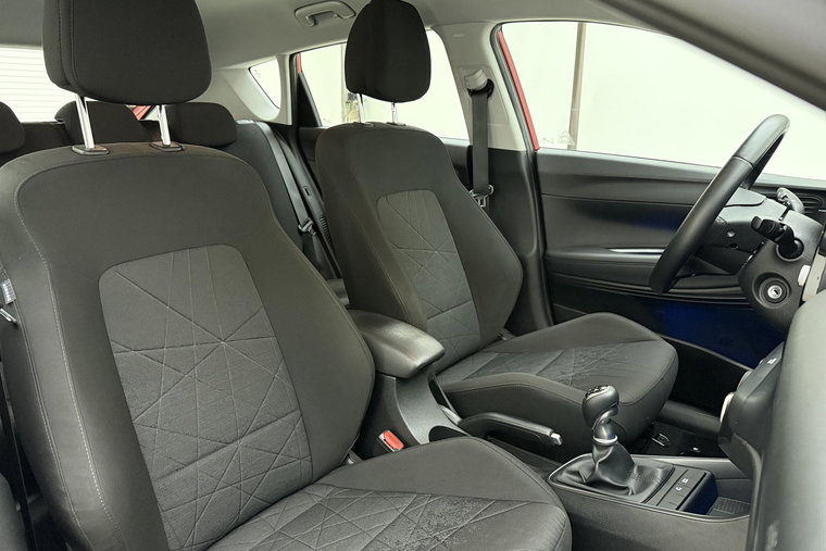 Vehicle Image 14