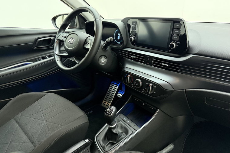 Vehicle Image 15