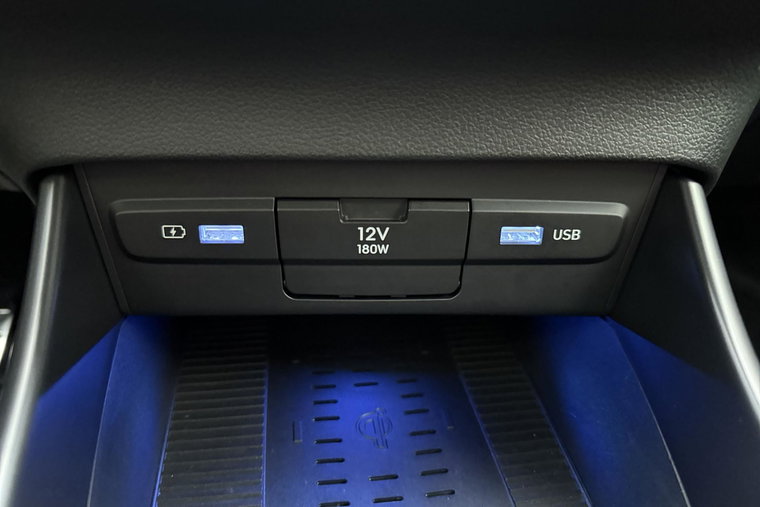Vehicle Image 22