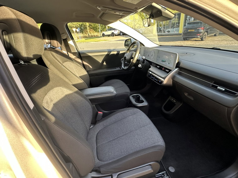 Vehicle Image 31