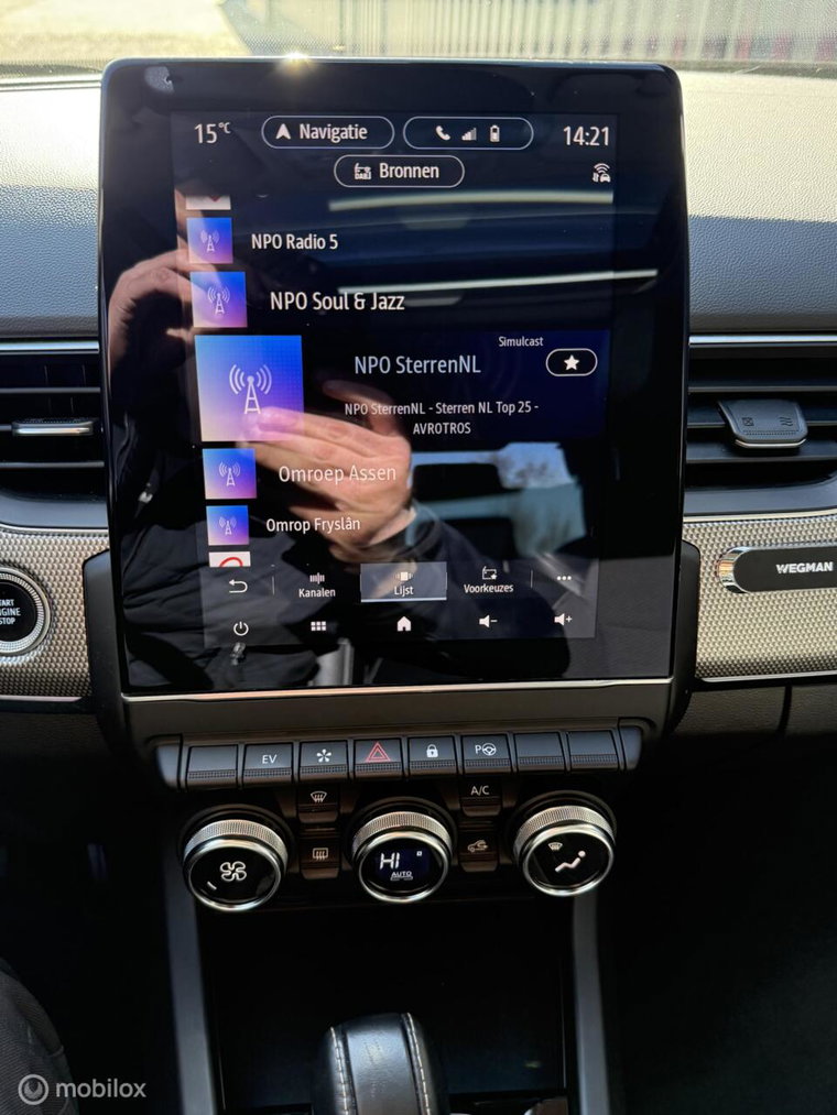 Vehicle Image 15