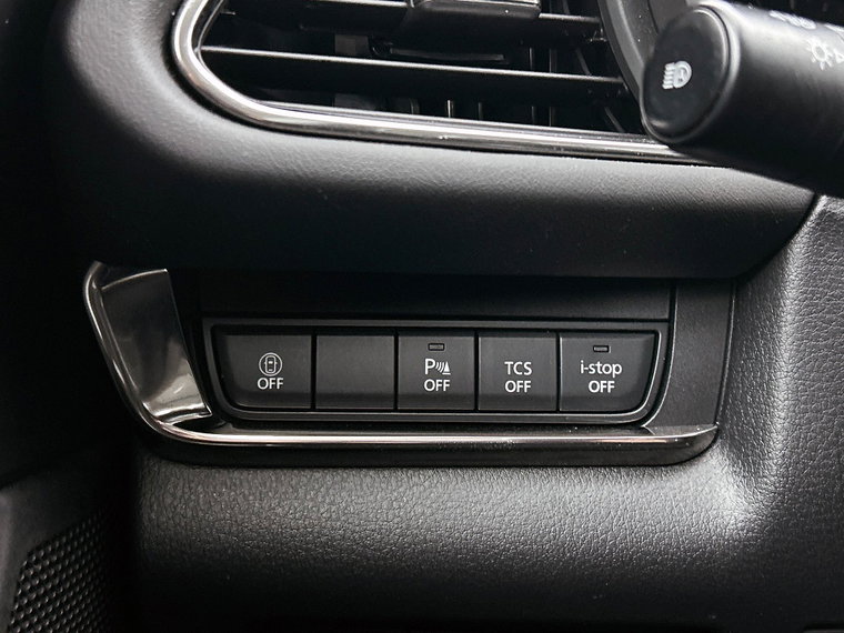 Vehicle Image 26