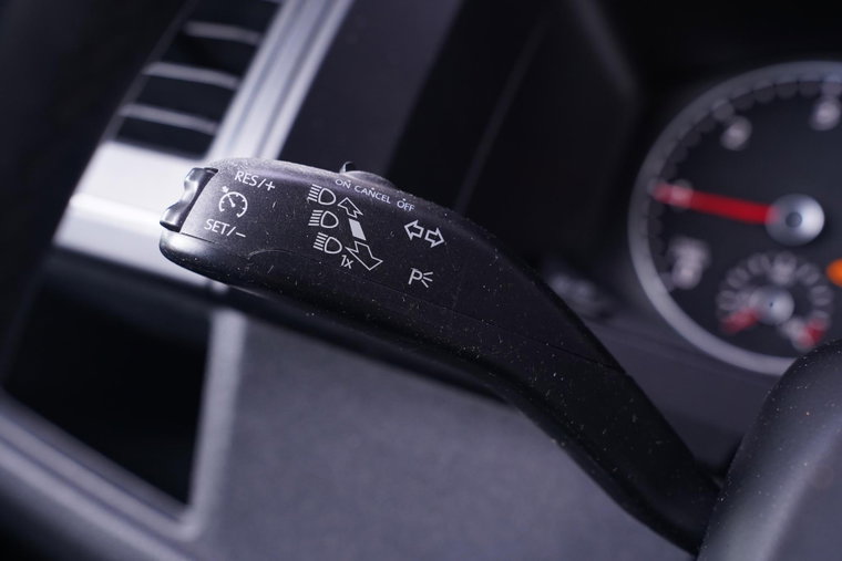 Vehicle Image 32
