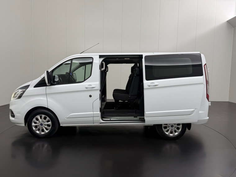 Vehicle Image 32