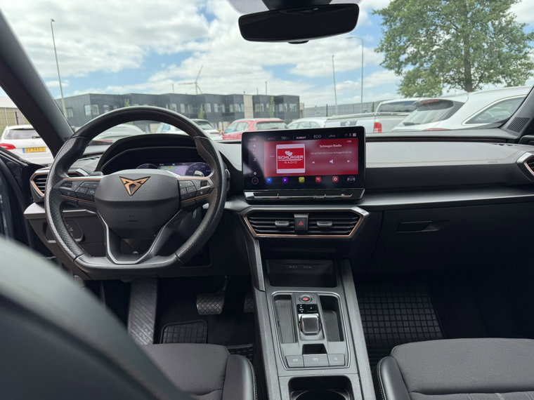 Vehicle Image 23