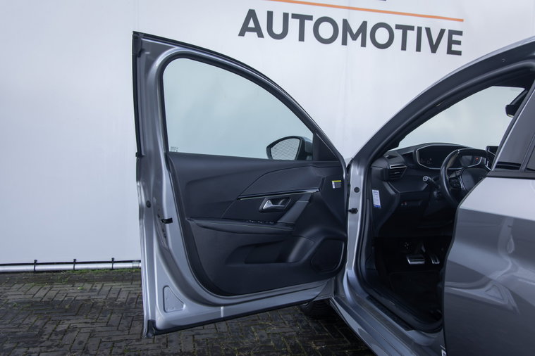Vehicle Image 33