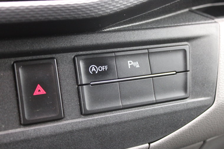 Vehicle Image 24