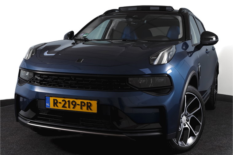 Vehicle Image 12