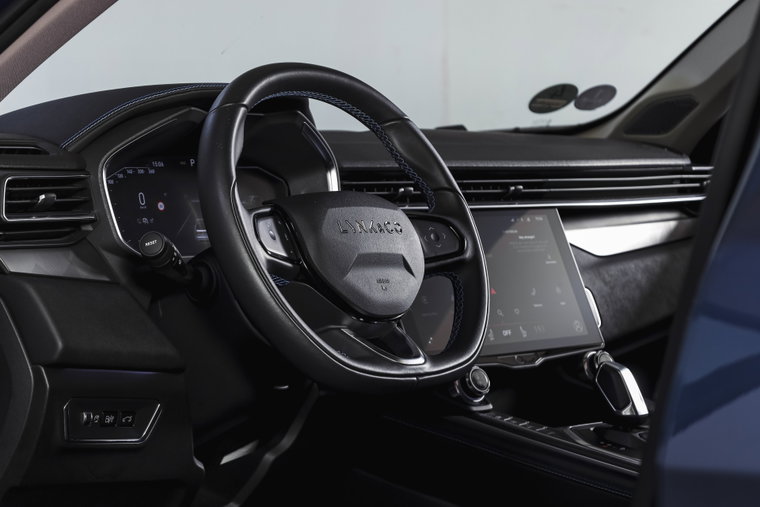Vehicle Image 15