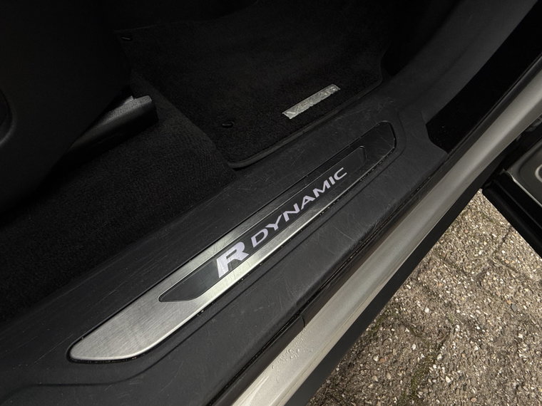 Vehicle Image 33