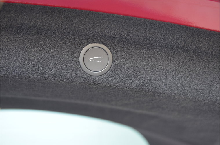 Vehicle Image 38