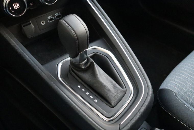 Vehicle Image 23